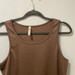 Lyss Loo Mocha Razor back midi dress